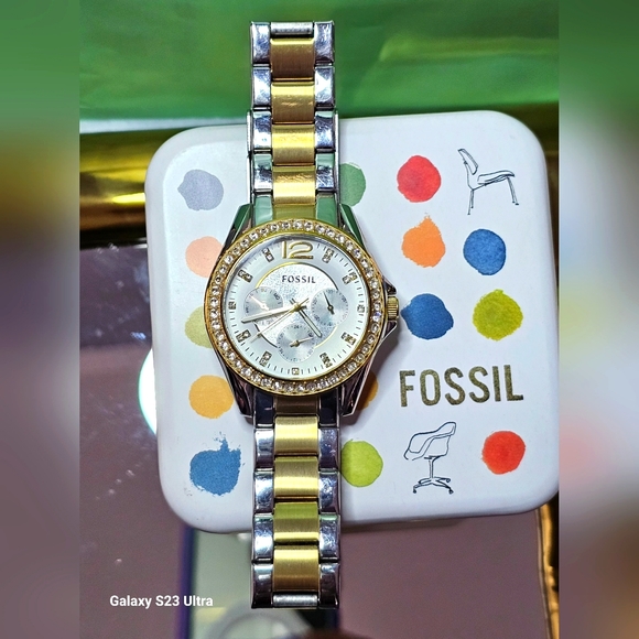 Fossil ES3204 Women's Riley Silver Dial Two Tone Steel Multifunction Watch - Picture 9 of 12